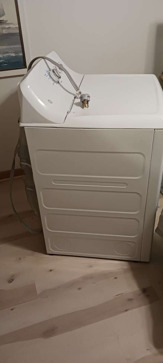 Electric GE dryer Maytag Washer