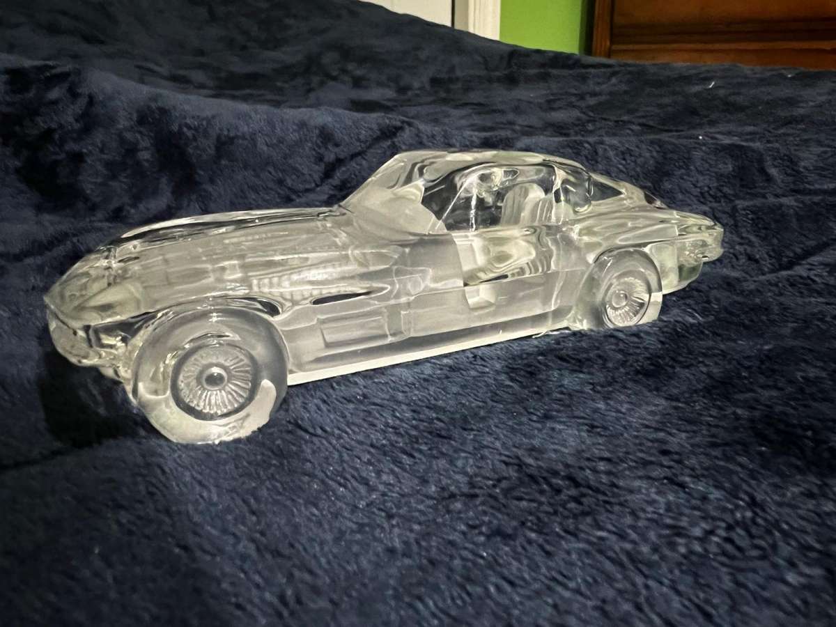 Corvette of collectible crystal