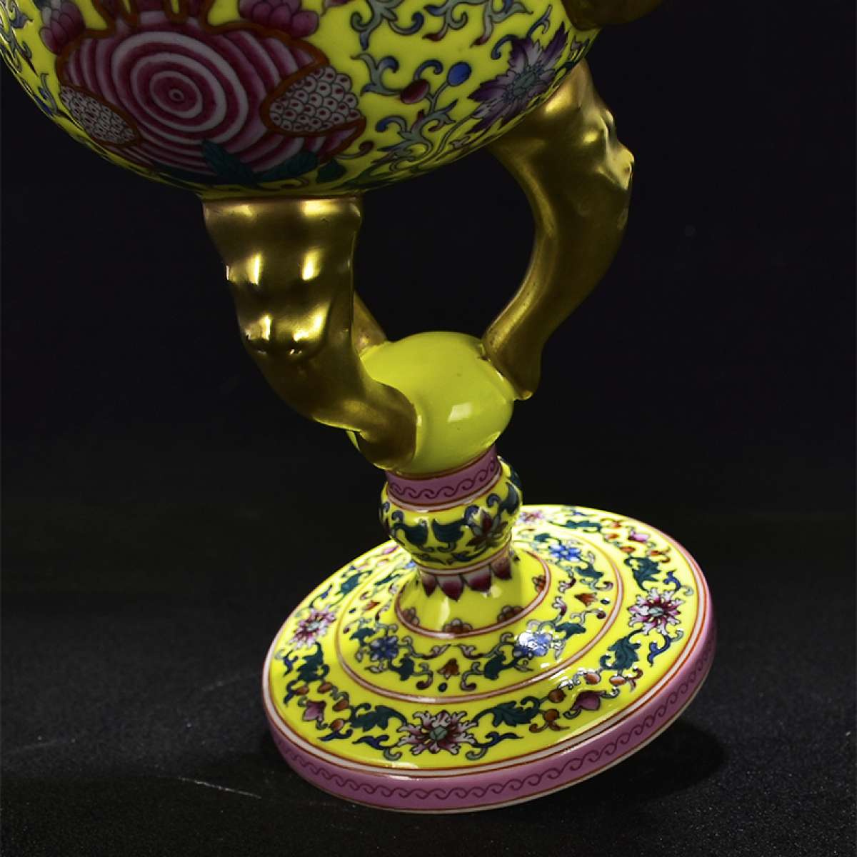 Asian famille rose porcelain Chinese antique porcelain ceram