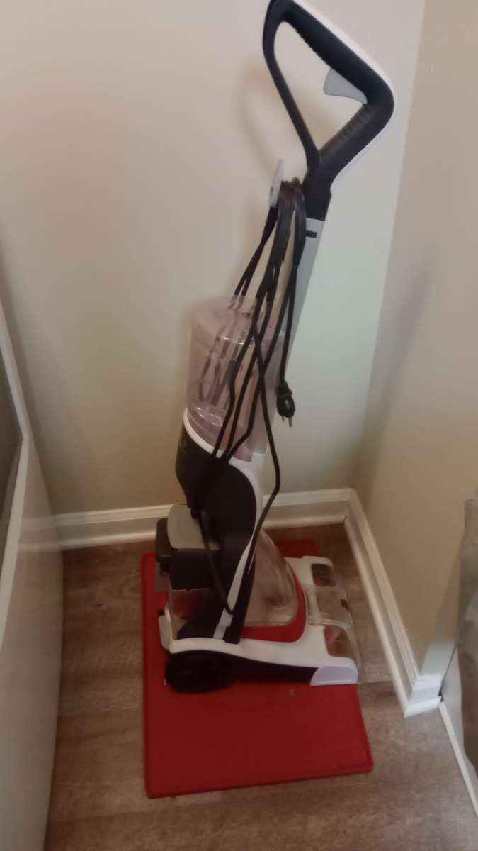 Lightweight Hoover Carpet Cleaner