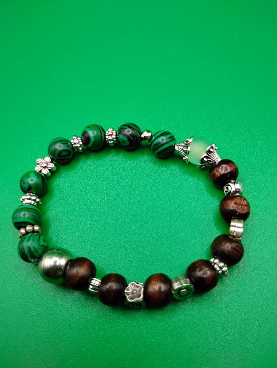 GREEN meets BROWN Boho Chic Stretchy Bracelet