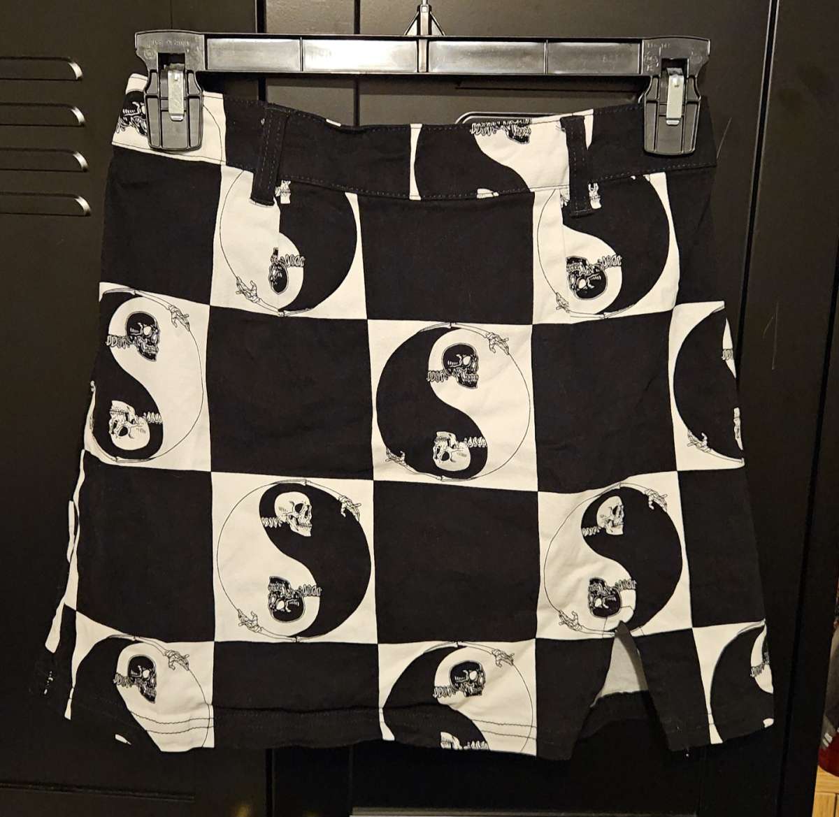 zumiez skirt