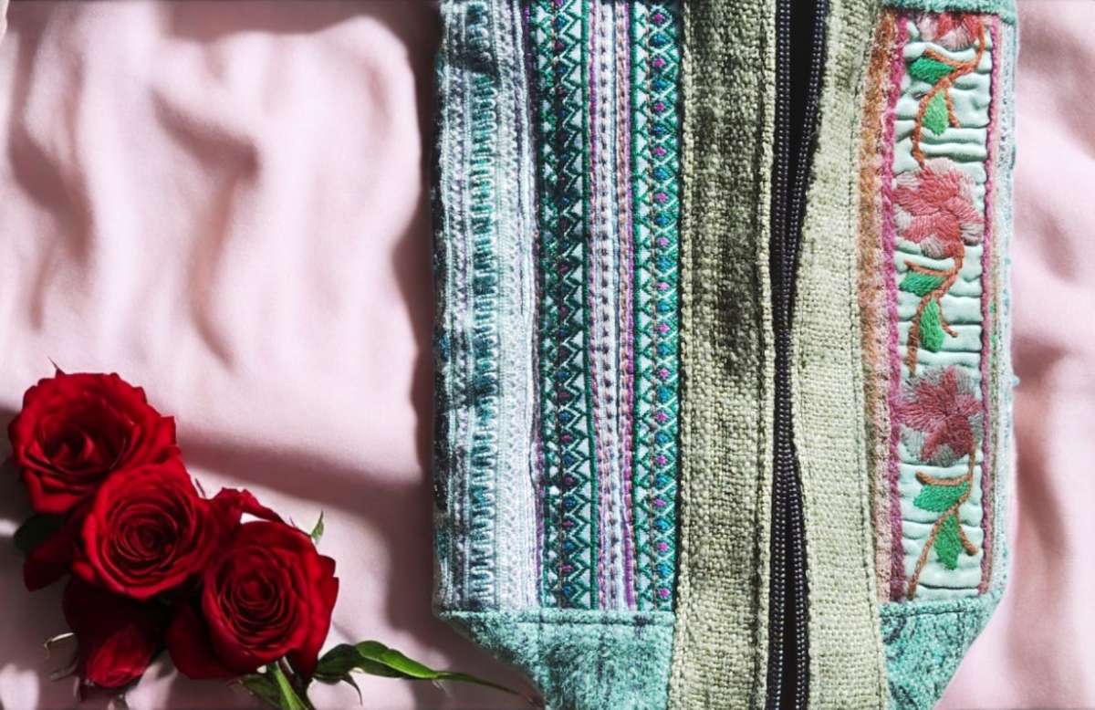 Womens Handcrafted NWT Embroidered Boho Ethnic Style Textile