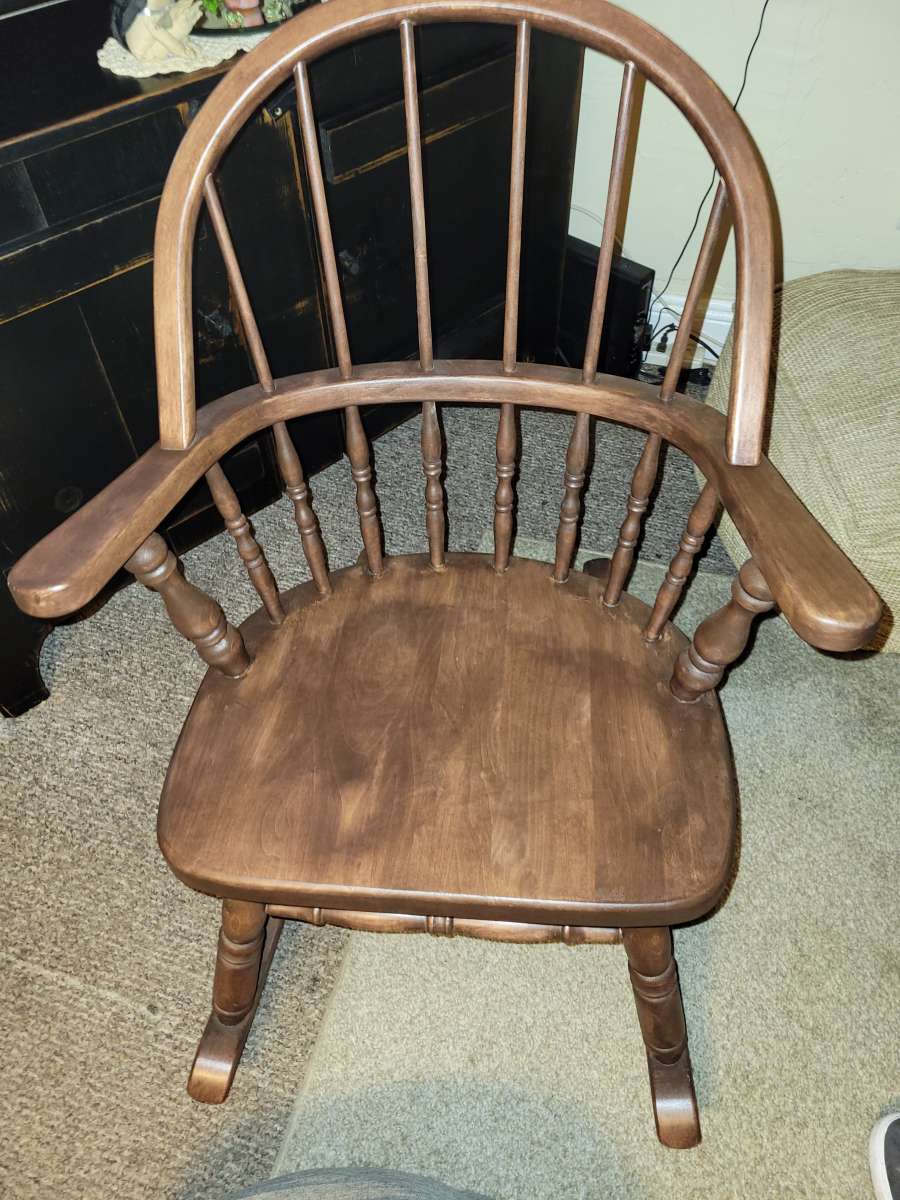 Windsor rocking chair