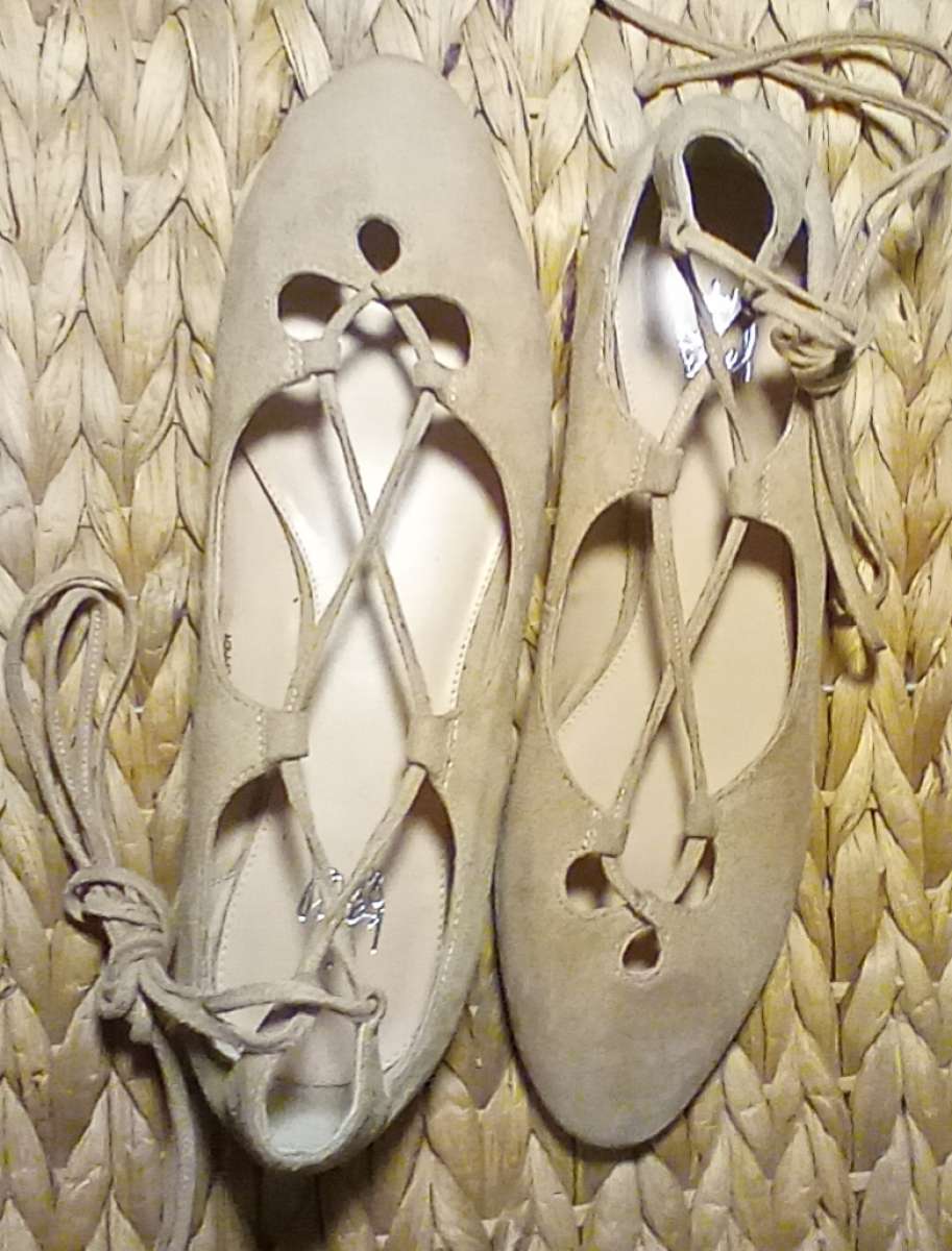 Womans Pointed Ballet flats