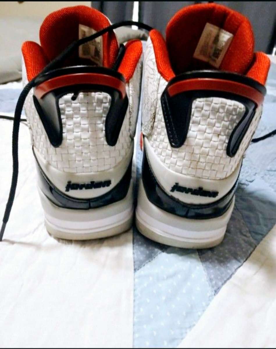 Jordan Dub Zero Varsity red