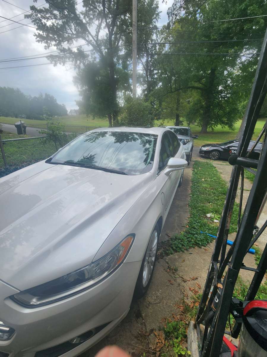 Ford fusion Hybrid 2013