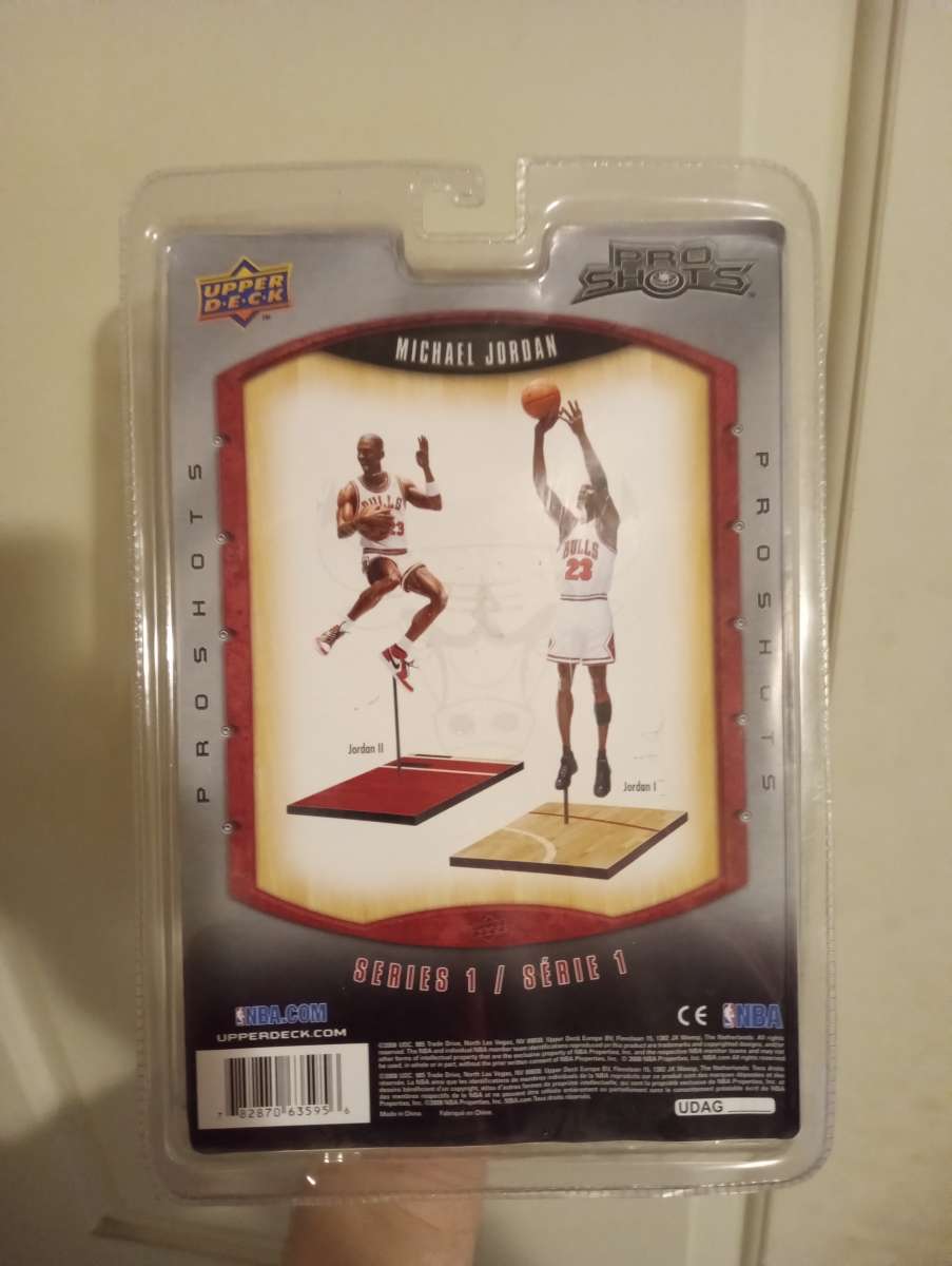 rare upper deck pro shots Jordan 2 figure complete in box