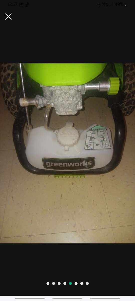 Greenworks 2000psi electric pressure washer