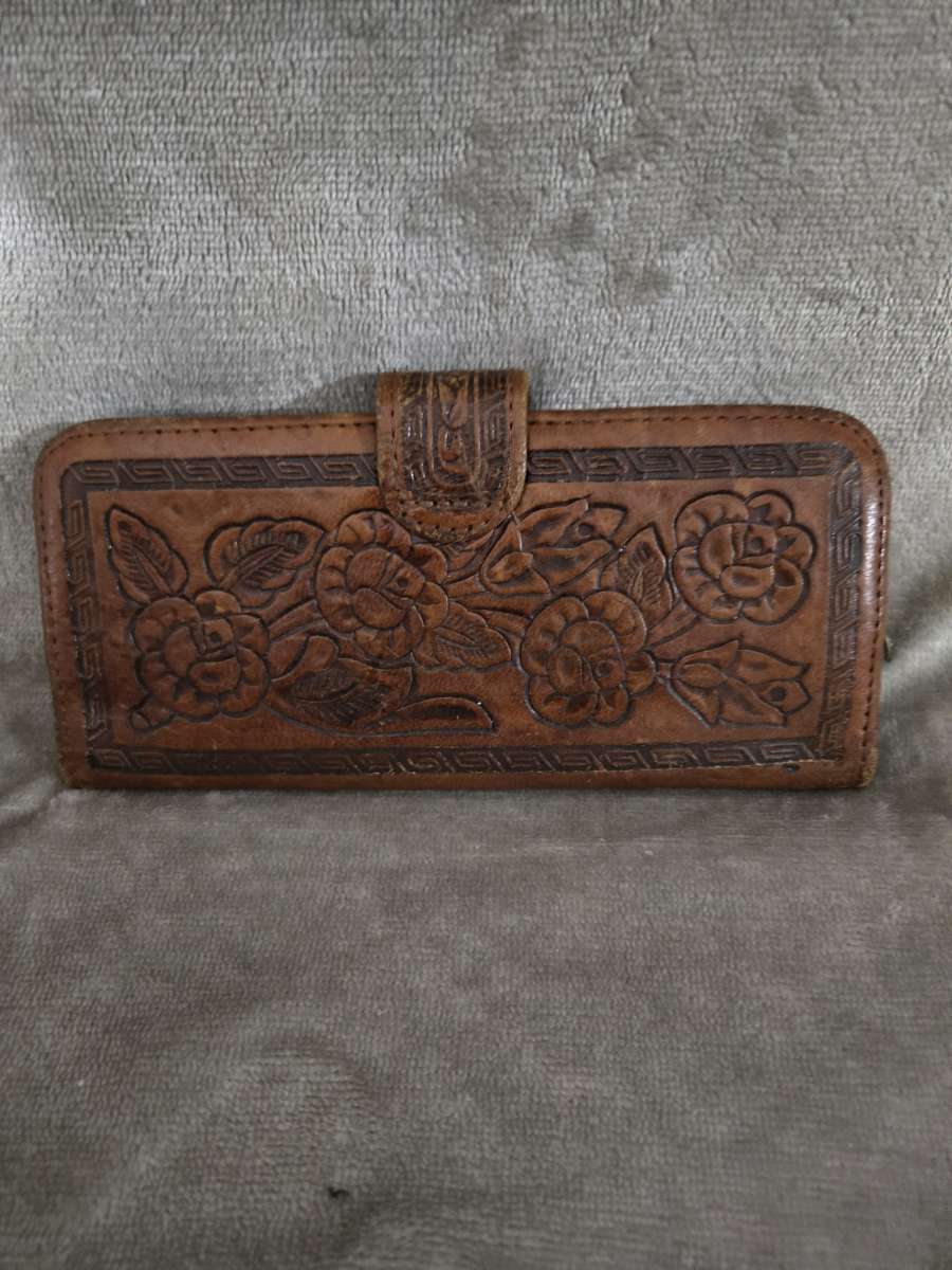VINTAGE BROWN LEATHER GUADALAJARA WALLET USED USED