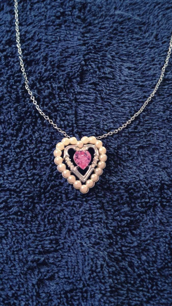 Vintage Avon Pink Heart Necklace