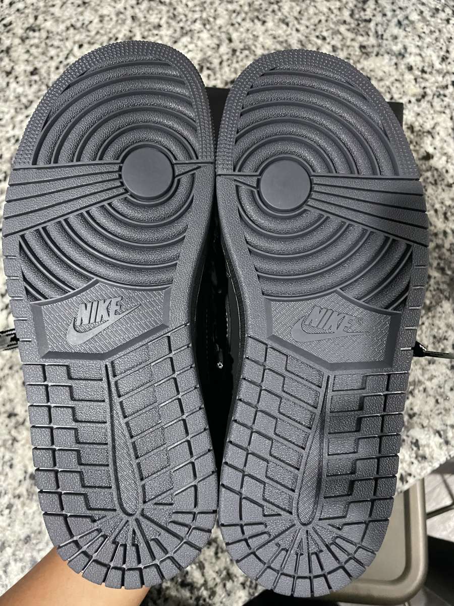 Travis Scott black phantom