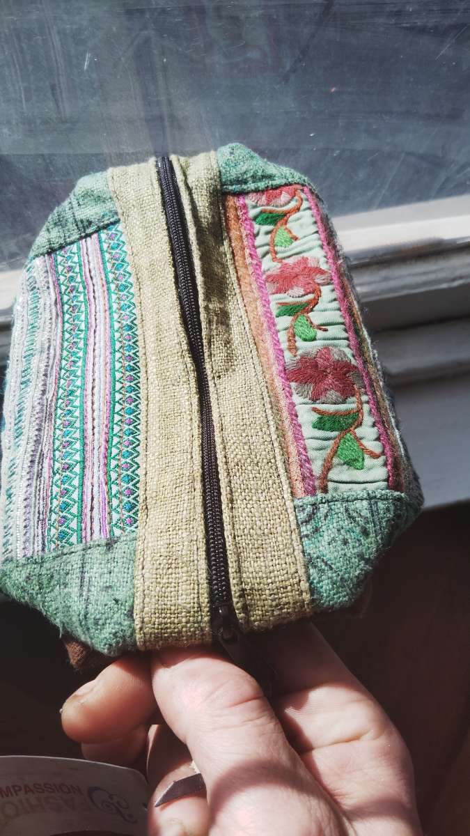 Womens medium size NWT Fashion Compassion Handcrafted Ethnic