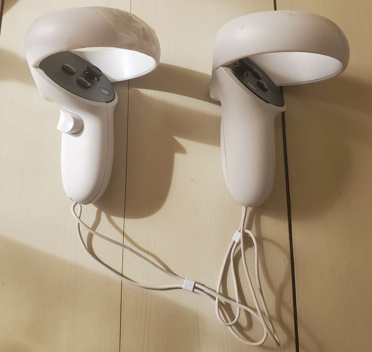 Meta  Oculus Quest 2 VR Headset Bundle  256GB  New Charging