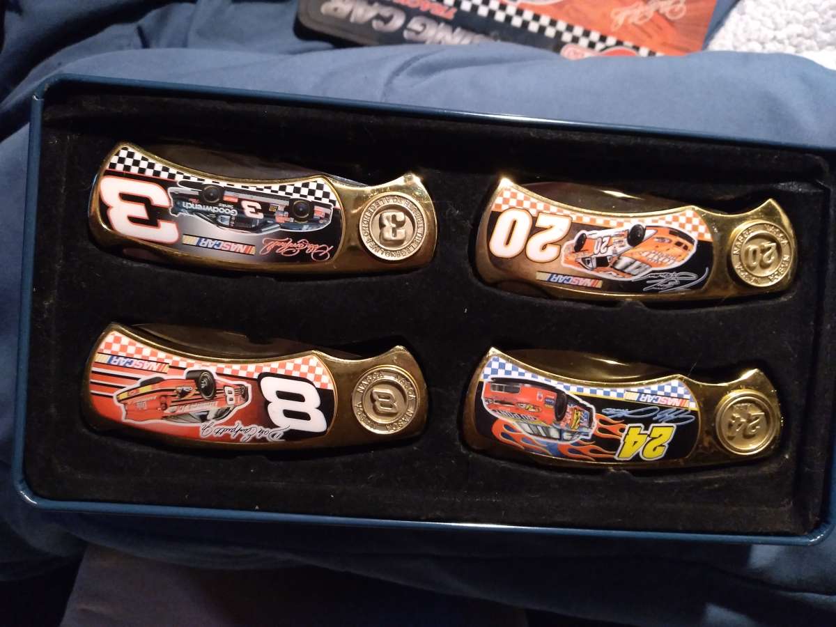 Nascar Set of 4 Knives