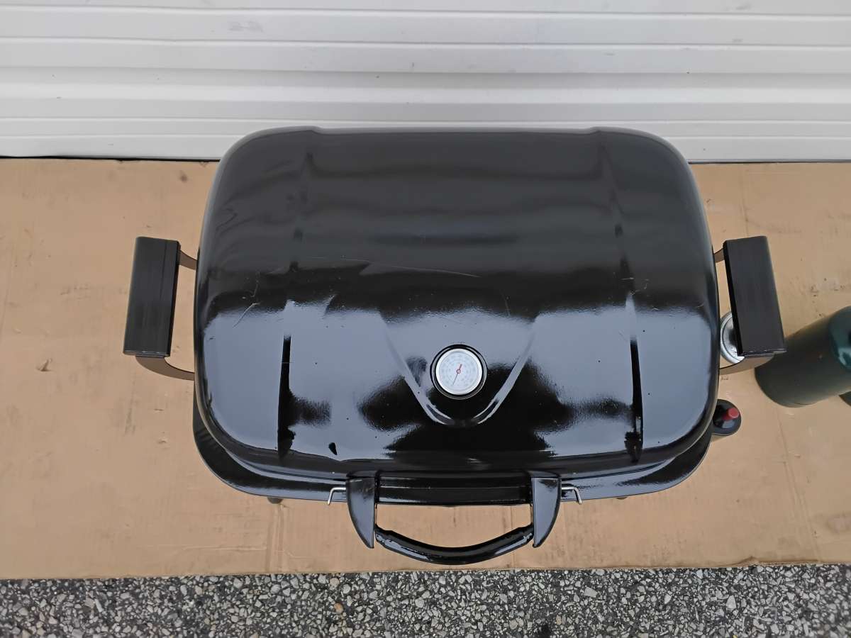 Black Portable Propane Gas Grill 2 Full Propane Tanks New
