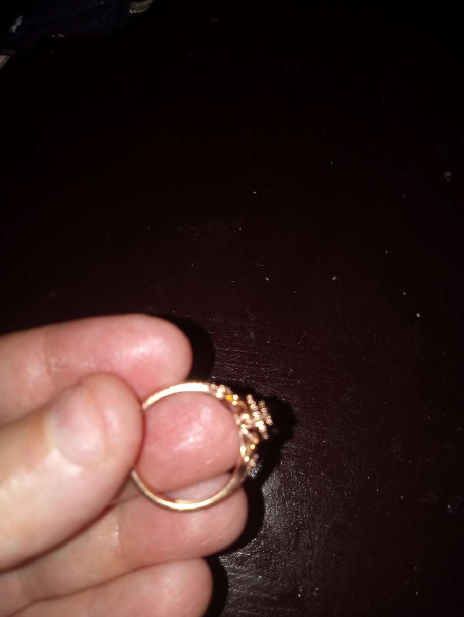 Diamond engagement ring