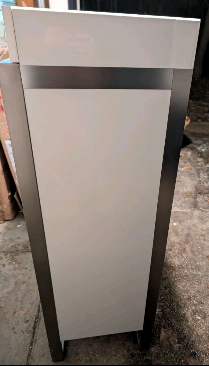 7 Drawer Michael Amini Chest