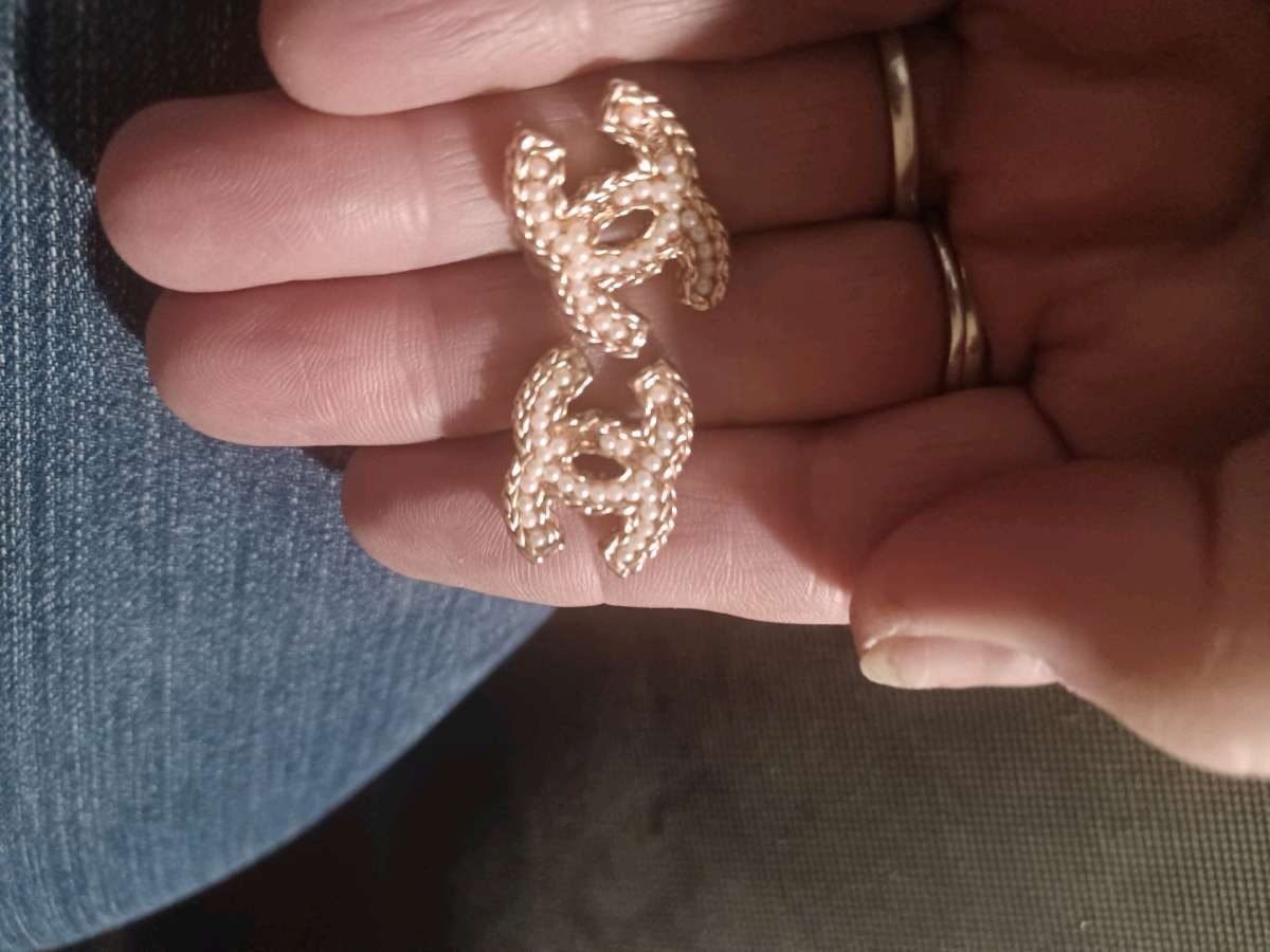 earringsthese are double c earrings super cute real unsure