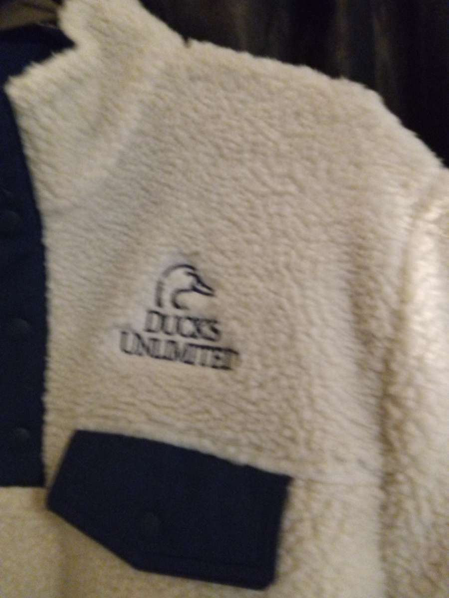Ducks Unlimited heavy fleece pull over