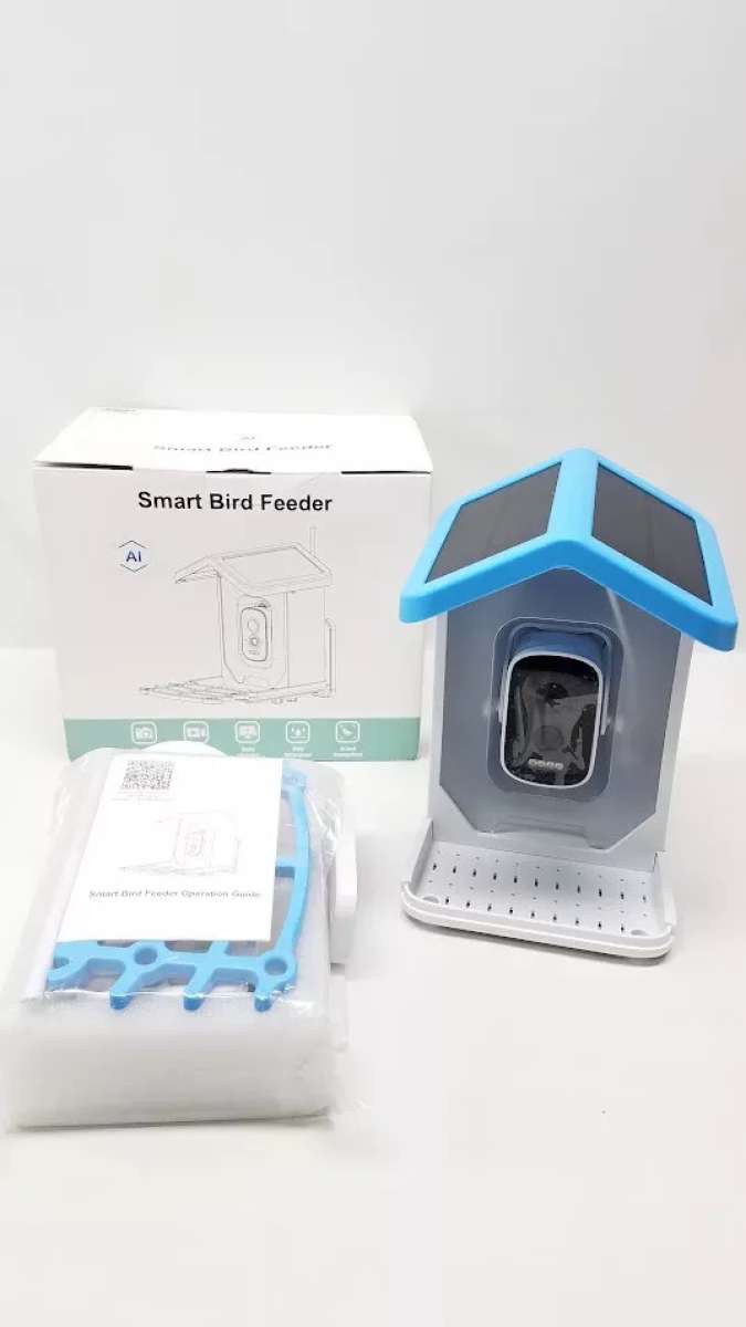 SMART BIRD FEEDER WITH AI BIRDRECOGNITION
