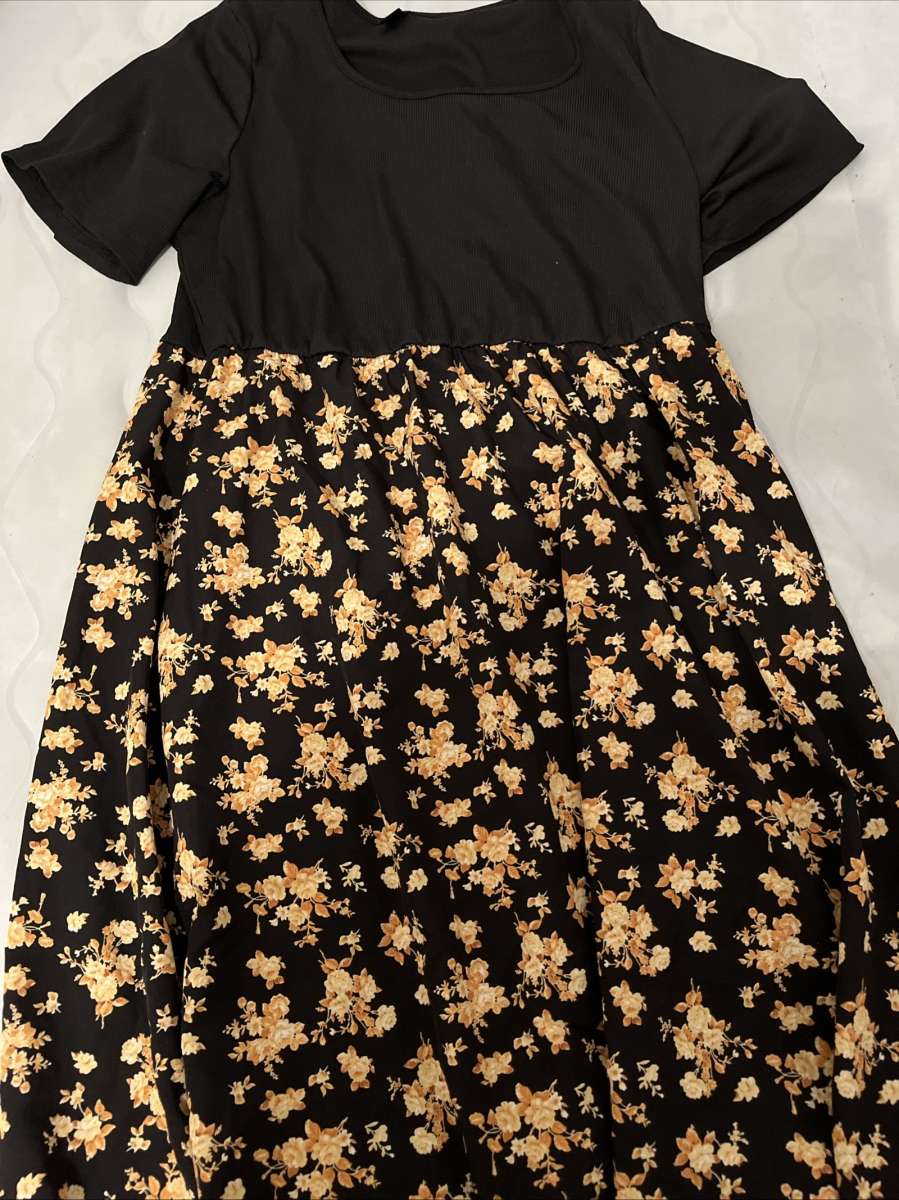 black and yellow flower dress