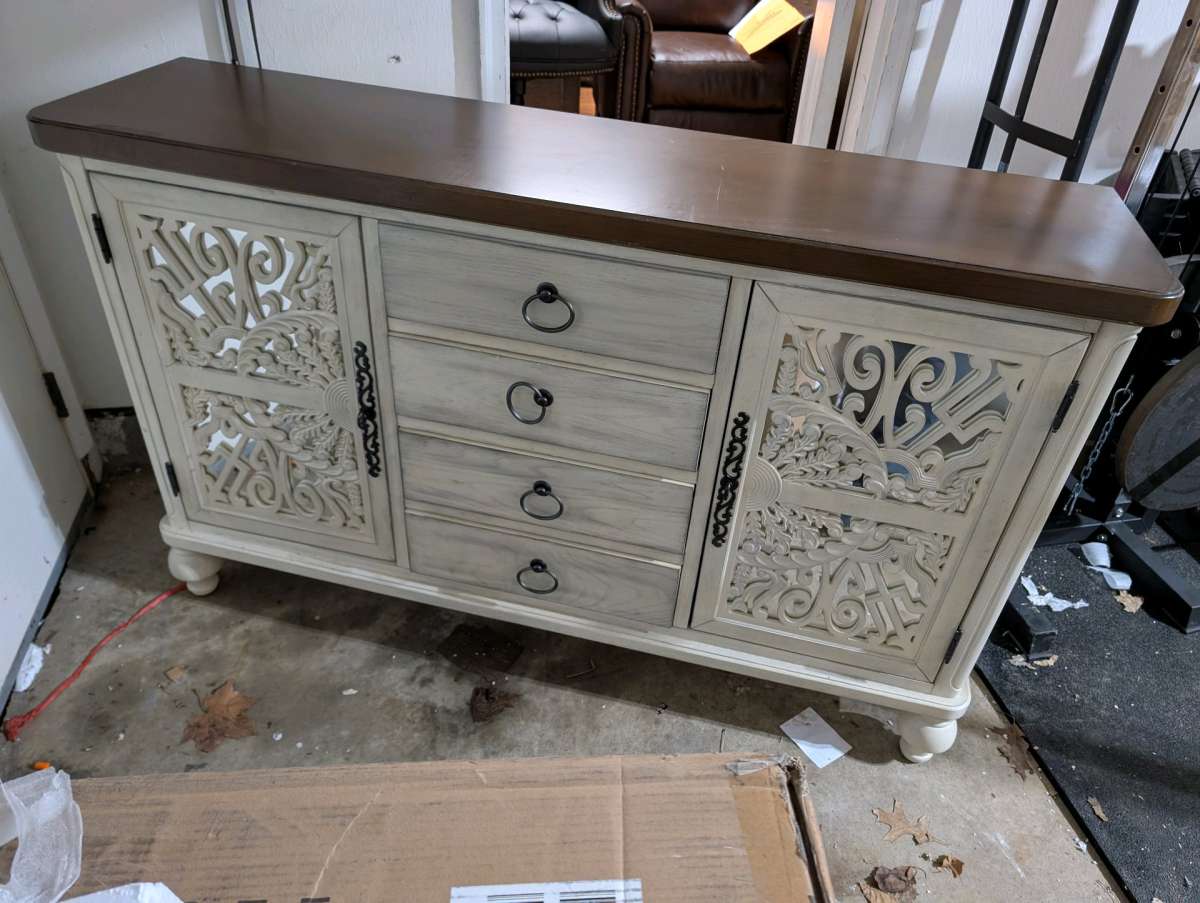 ACME Vermont Console Table