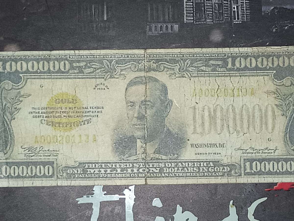 Gold certificate million dollar bill