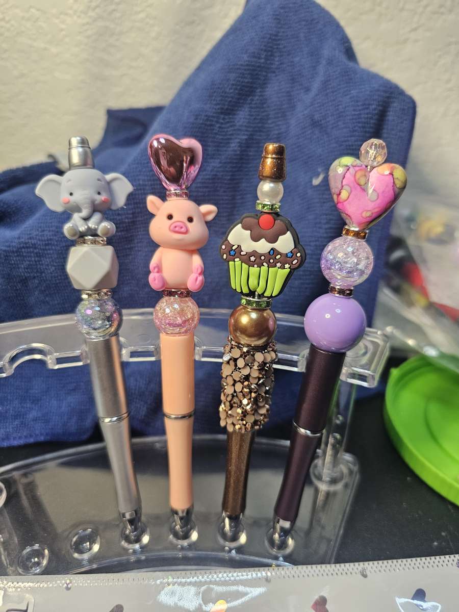 Set of very pretty pens