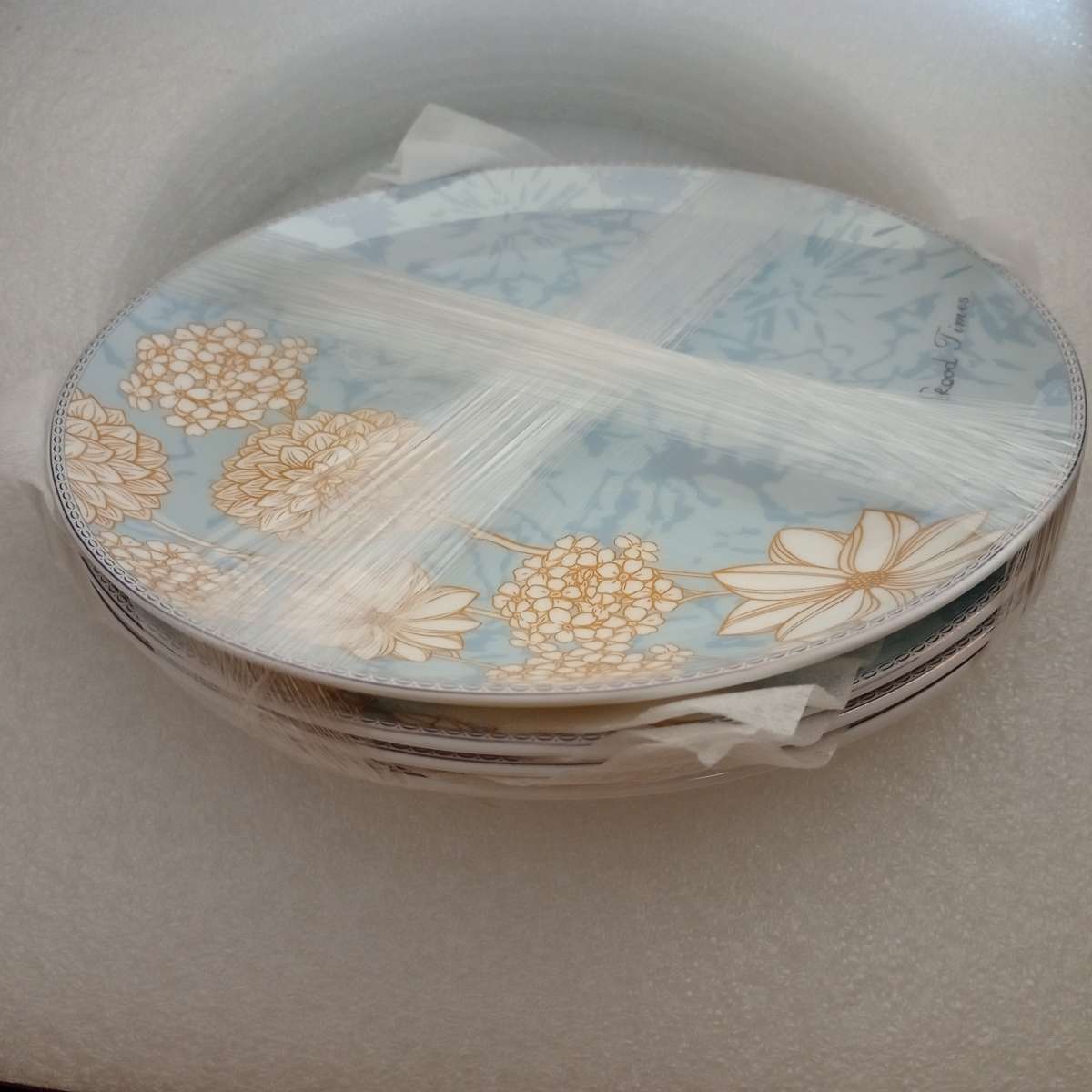 Fhgnysm 12 PieceBone China Tableware Set