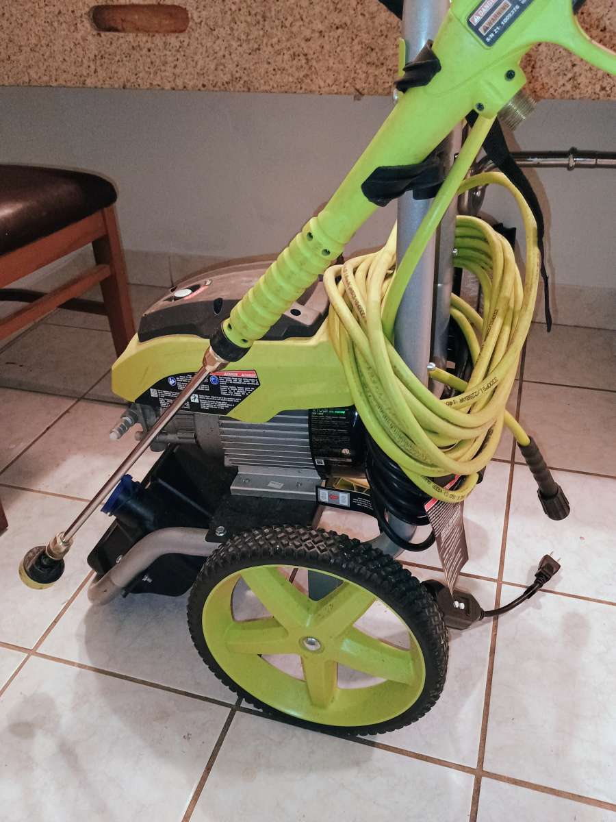 Ryobi 2700 PSI Electric Power Washer