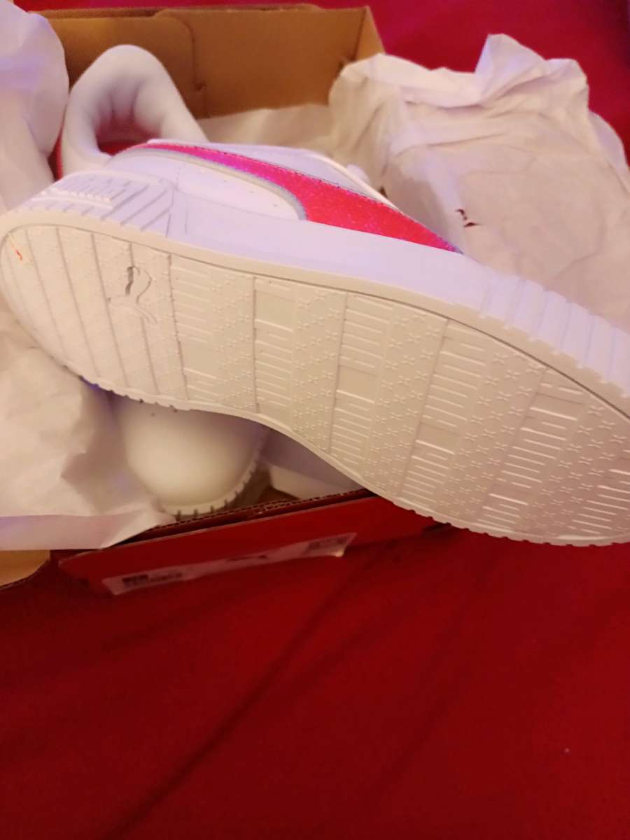 NEW PUMA AND  NIKE  LIKE NEW