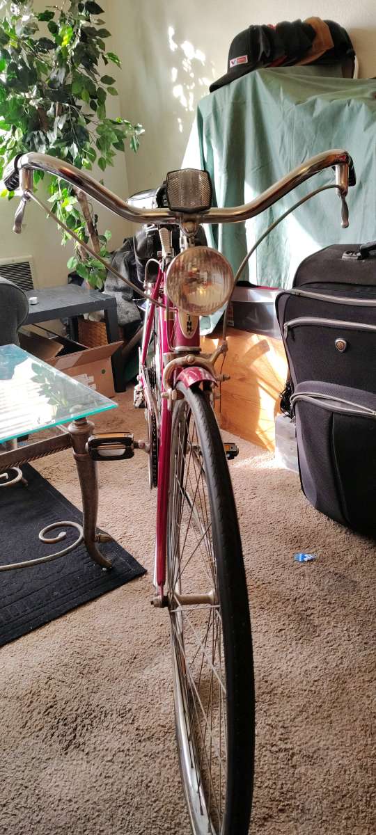 Schwinn suburban bicycle