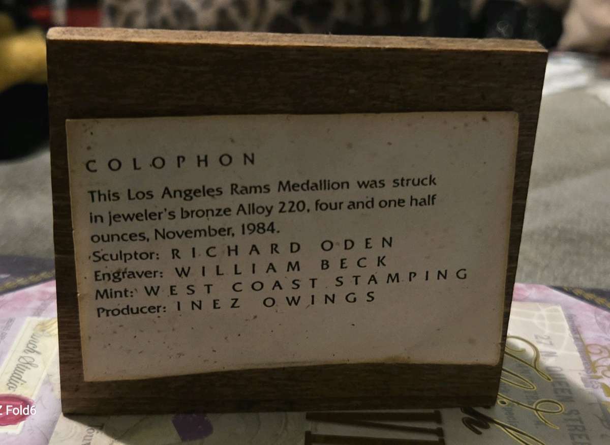 1984 LOS ANGELES RAMS MEDALLION