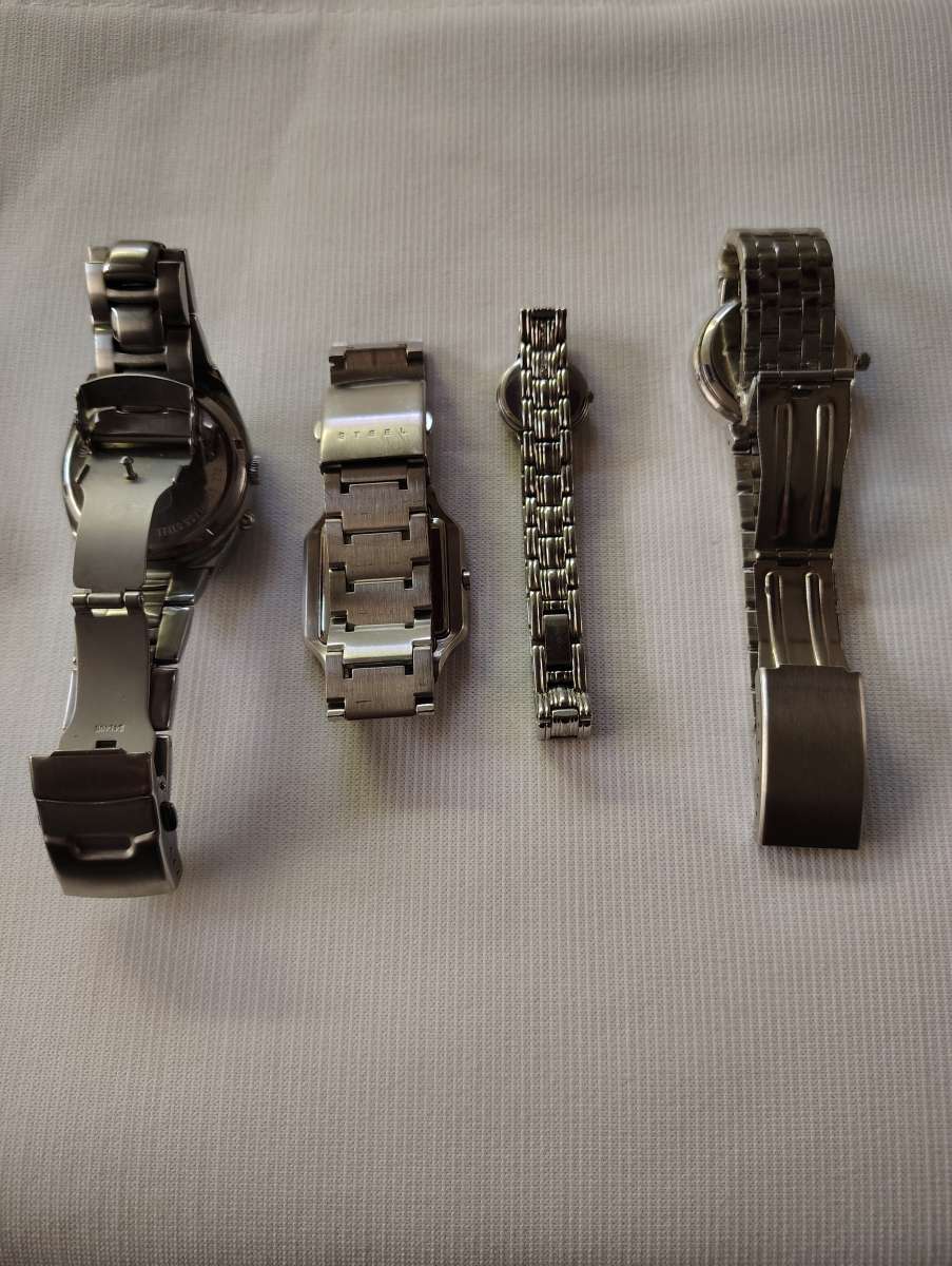 4 watches