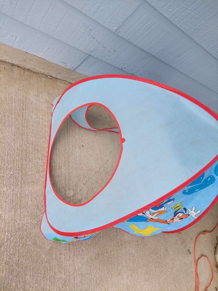 mickey and friends popup tent