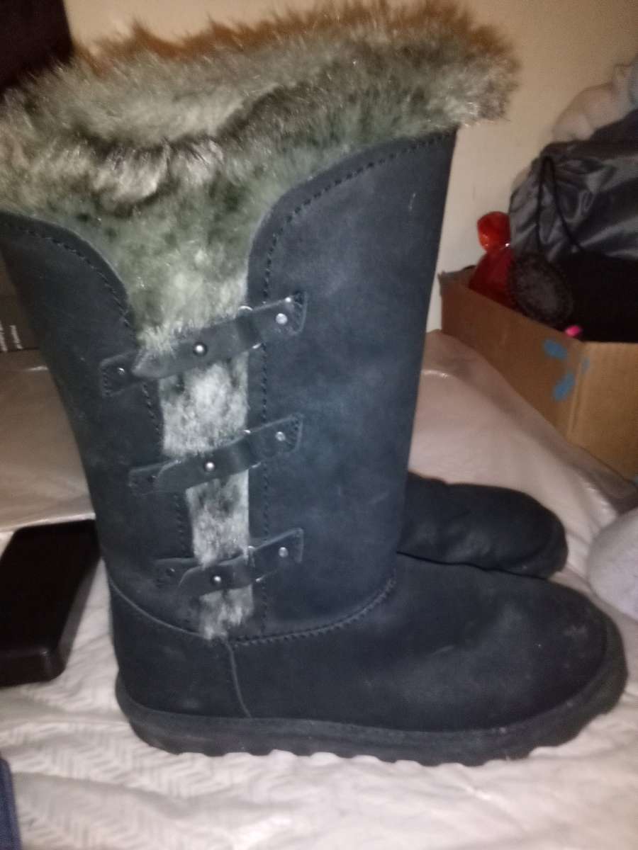 BEARPAW BOOTS