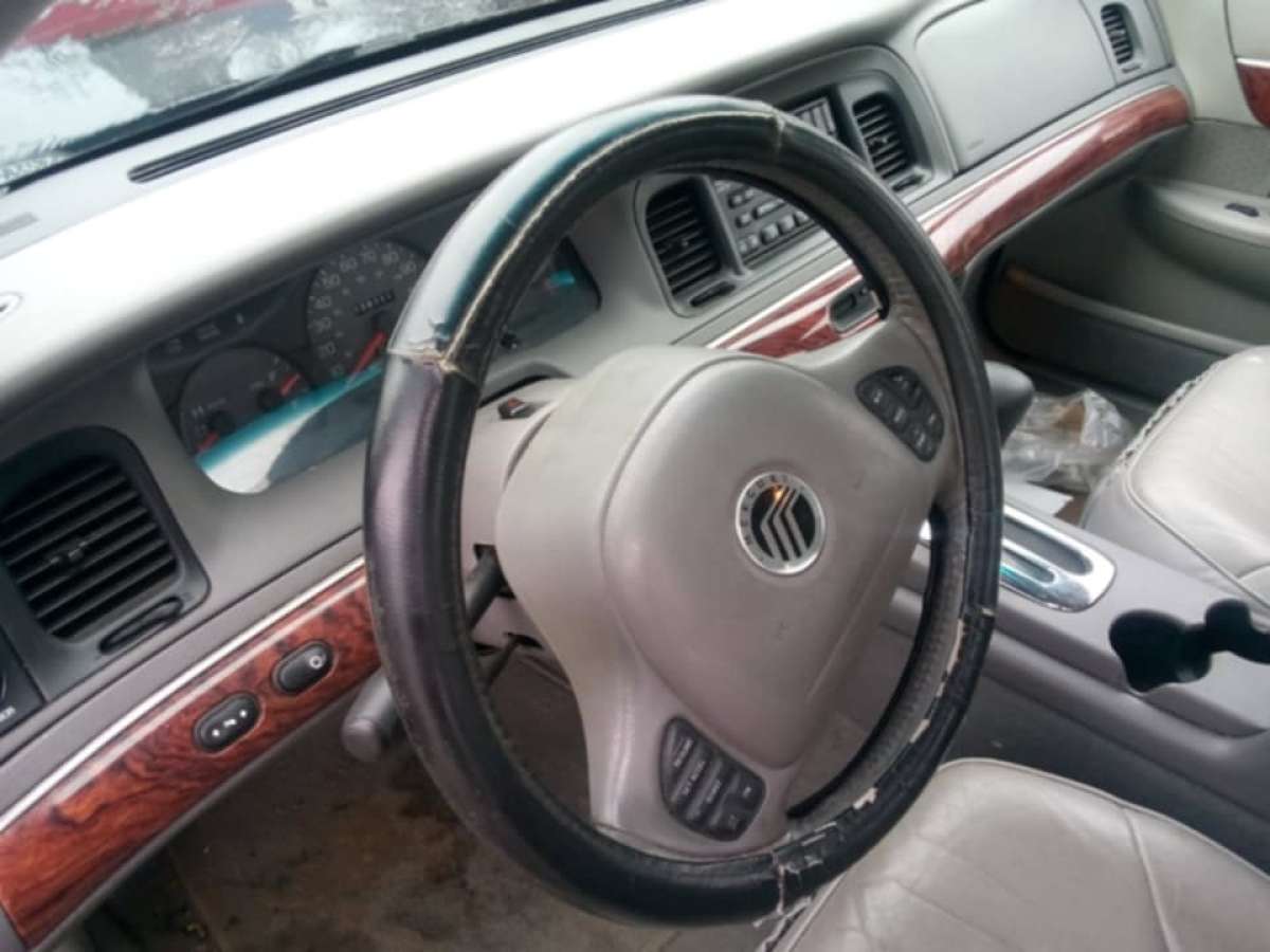 2004 Mercury Grand Marquis LS