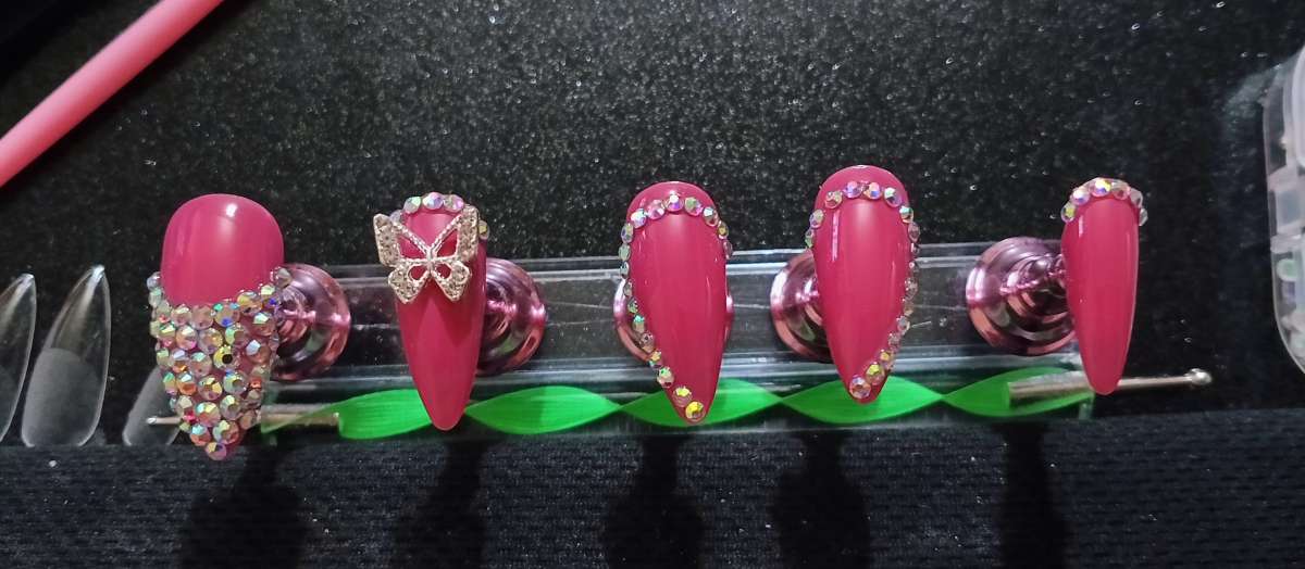 Custom Stilleto Gem Press On Nails