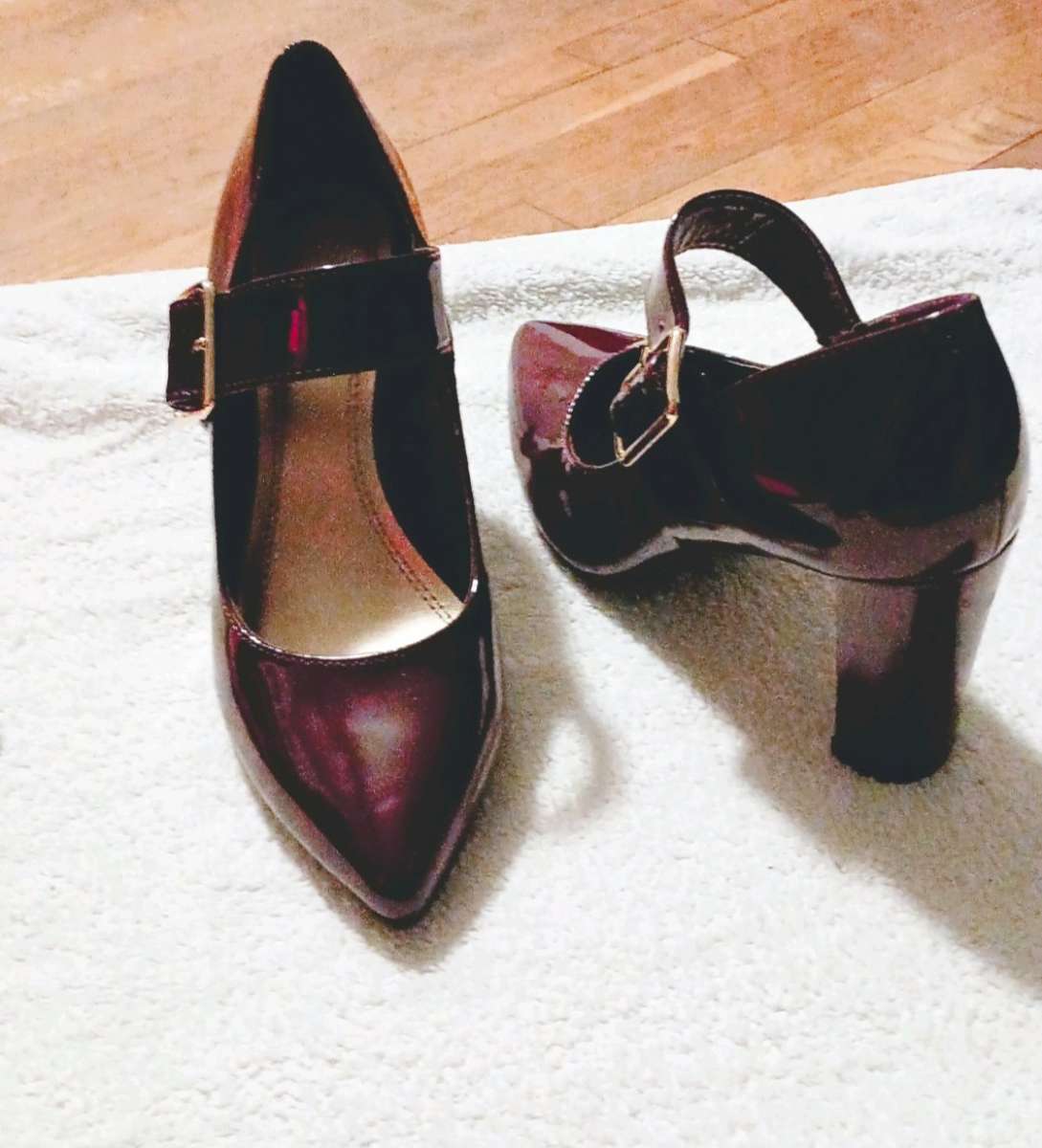 burgundy chunky heel