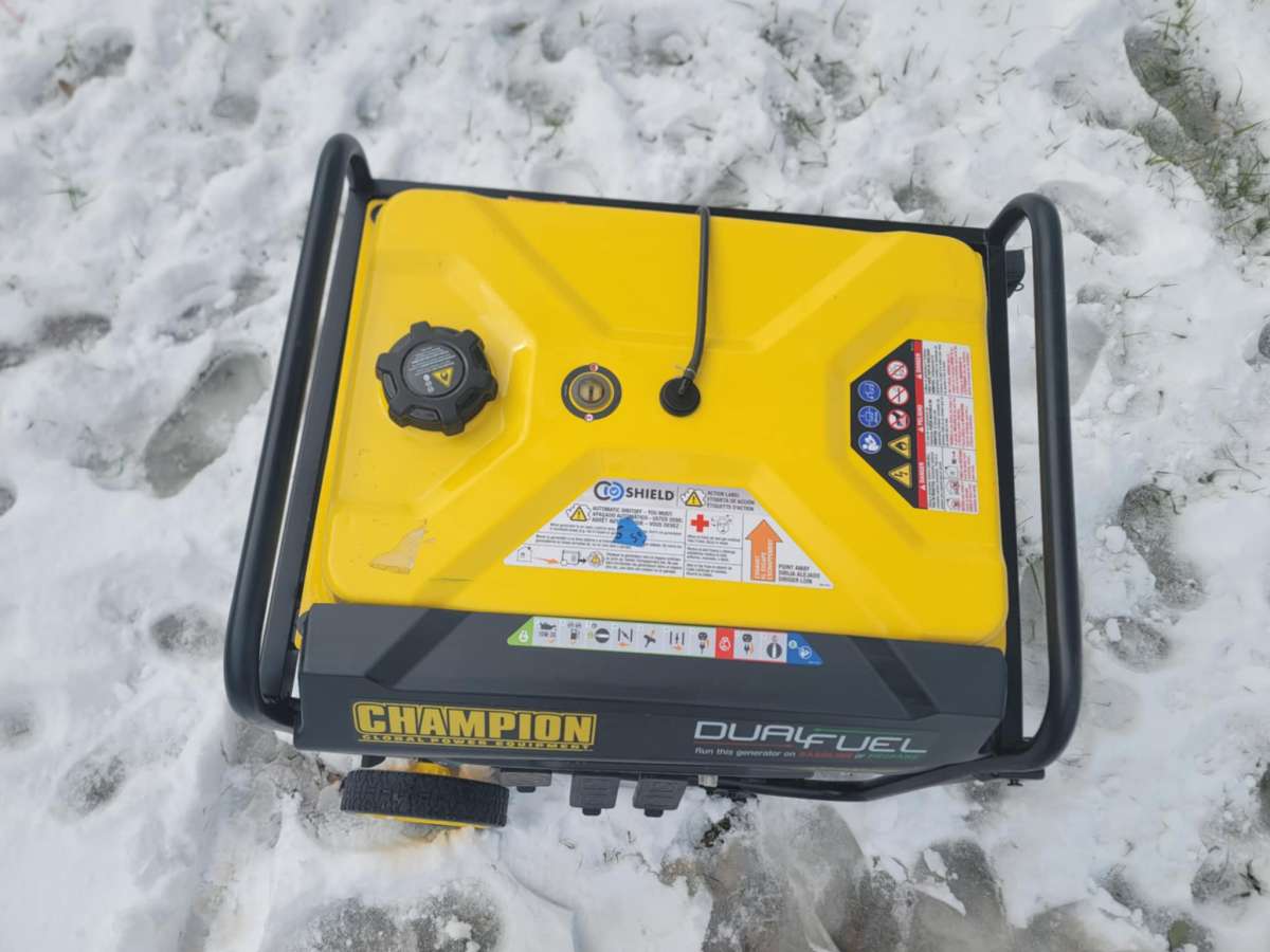 Like New generador Champion 7850 Watts Works Very Well