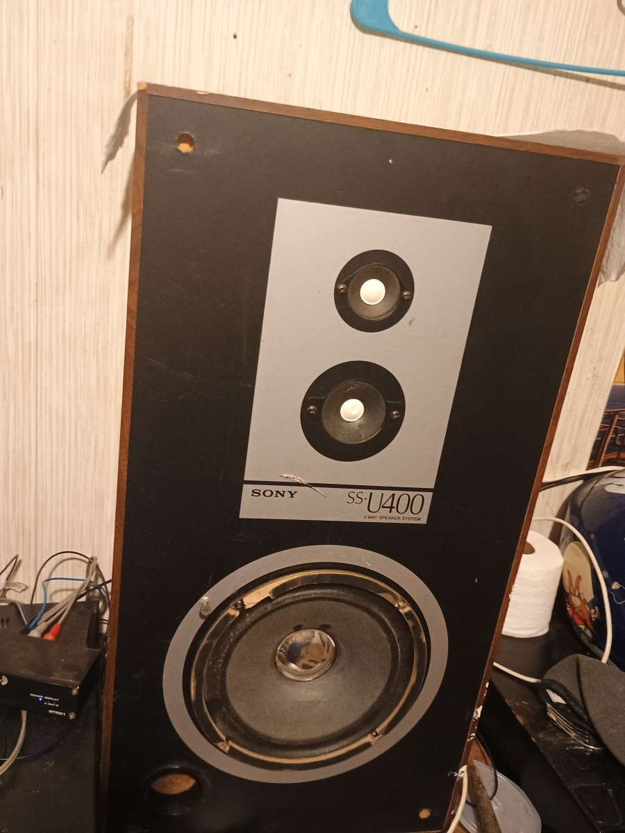 old Sherwood stereo with big speakers