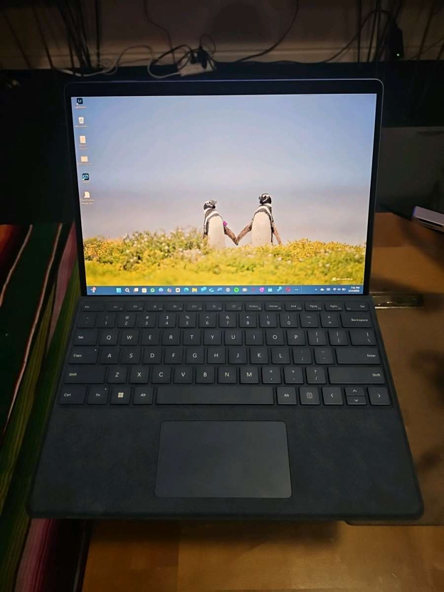 Microsoft Surface Pro 9 Bundle