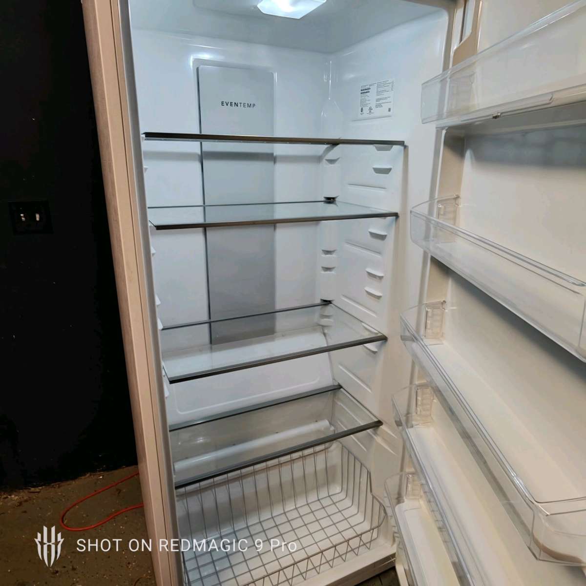 Eventemp Refrigerator