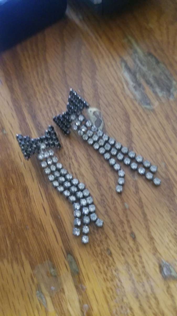 Bowtie Earrings