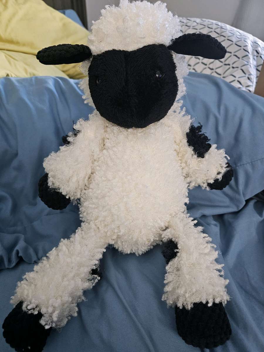 Valley The Valais Sheep Scentsy Buddy W Scentsy Pak