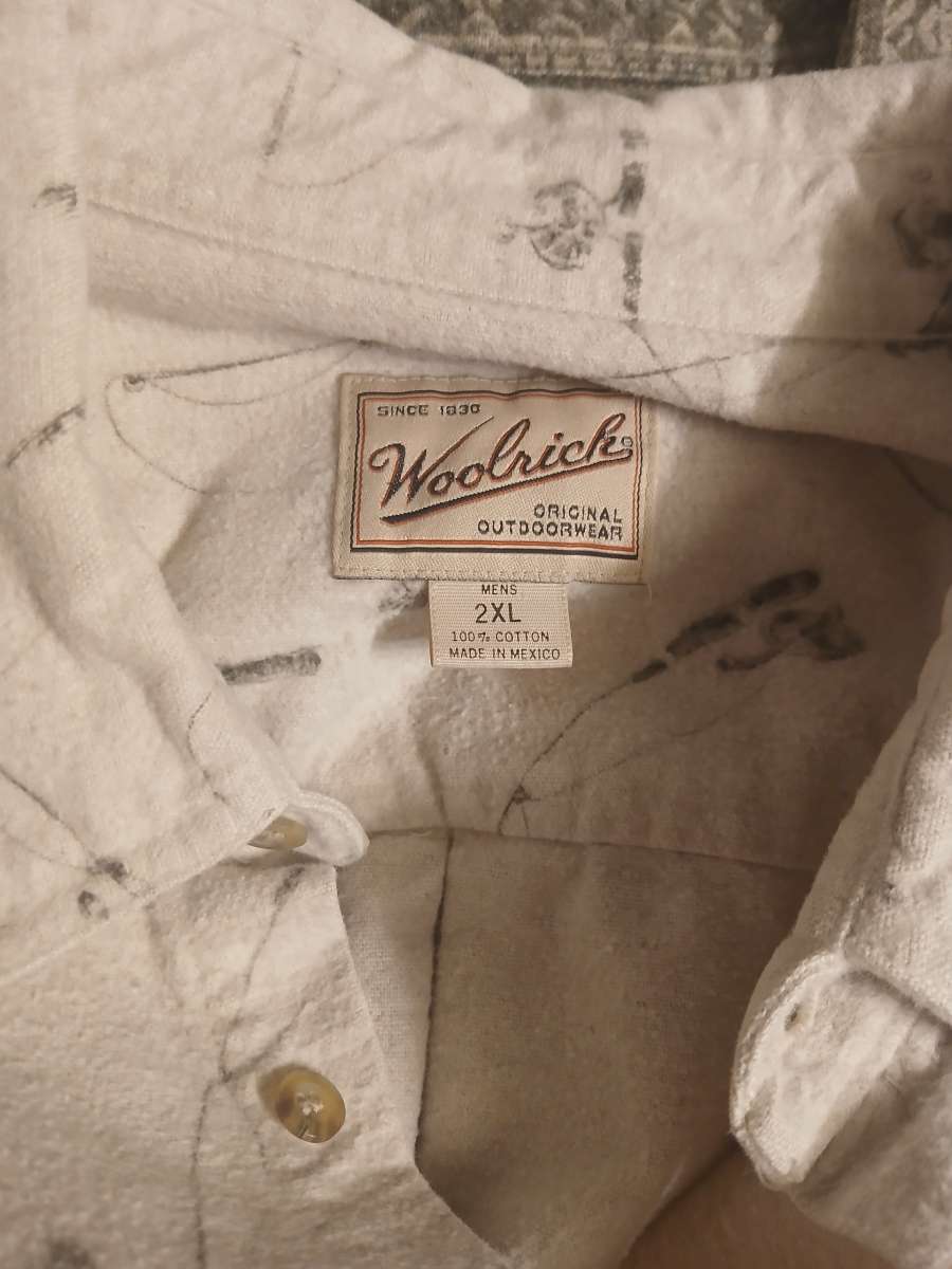Mens XL Vintage Woolrich Fishing Rod Button Down Fleece Top
