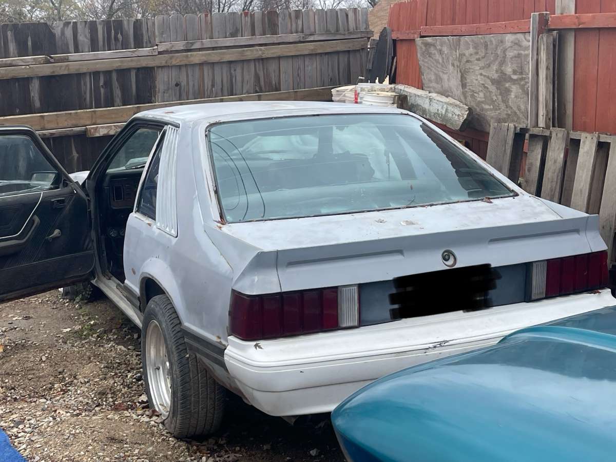 FORD MUSTUNG 82 FOXBODY
