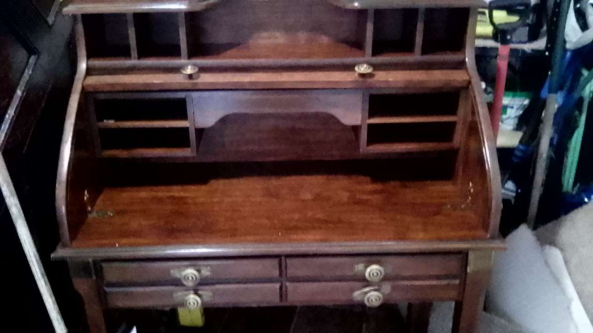 roll top desk