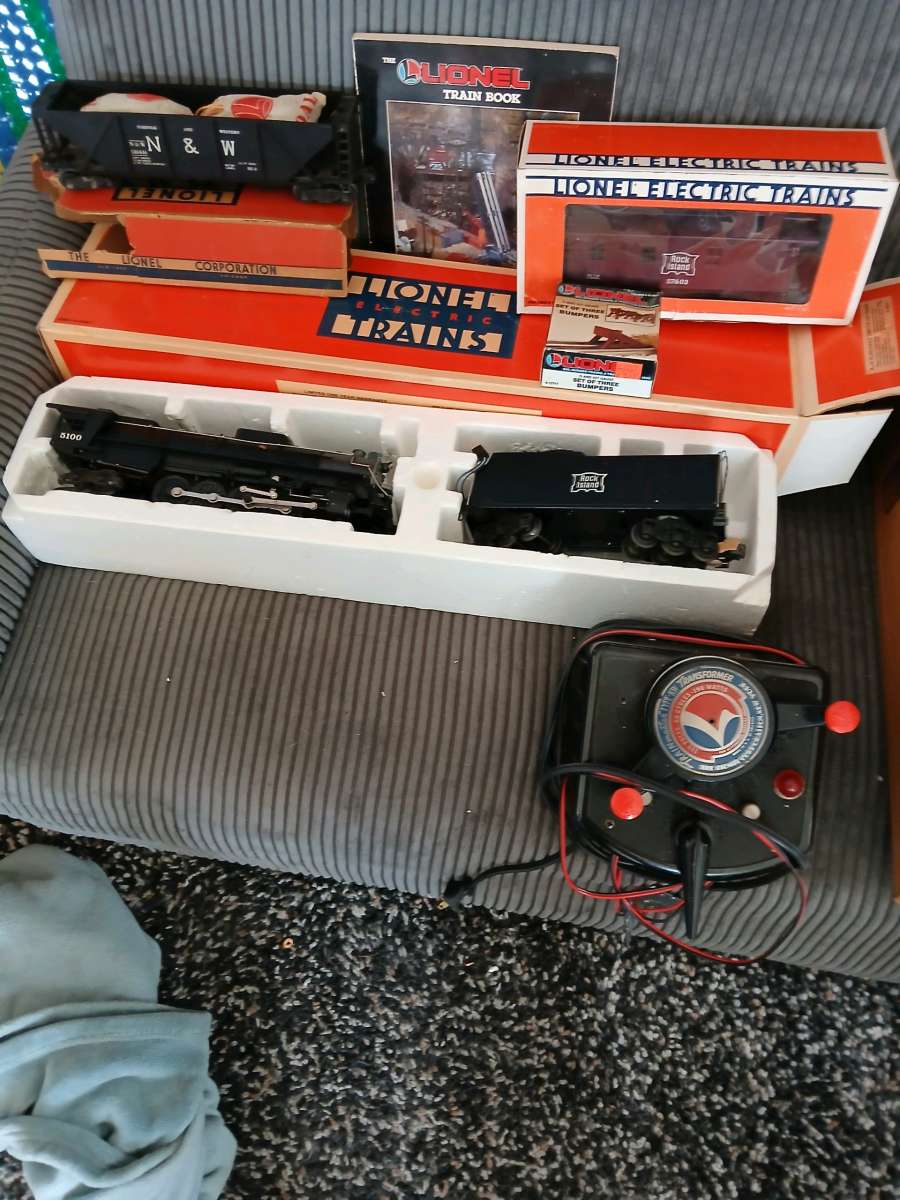 Vintage Lionel Train Set